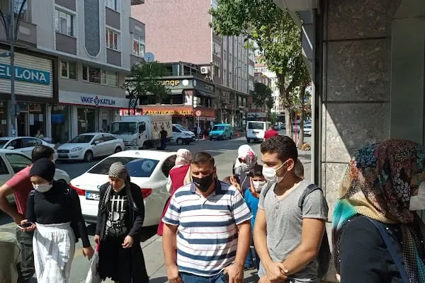 Türkiye İş Bankası Çarşı-Bağcılar/İstanbul Şubesi - Resim 3