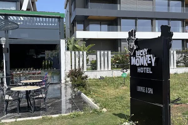 Yeşilbahçe Falez Plajı - Resim 14