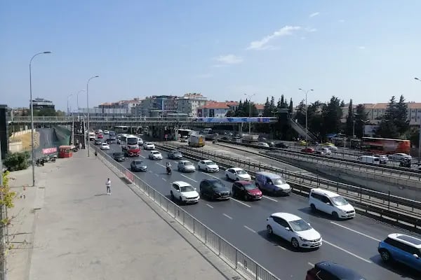 İstanbul Üniversitesi Avcılar Kampüsü - Resim 15