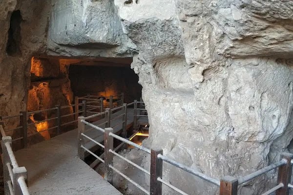 Mithras (Mitras) Tapınağı - Resim 3