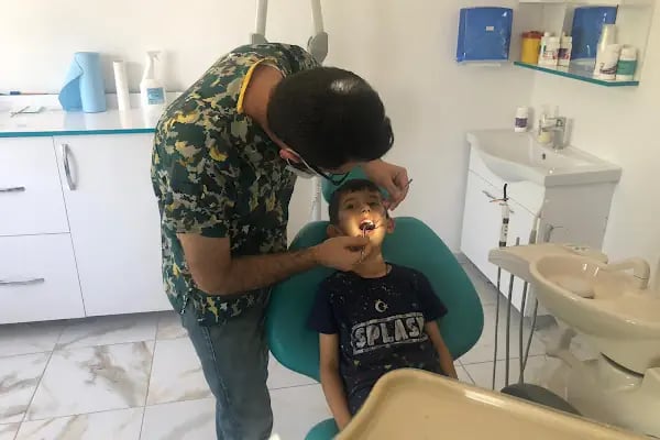Diş Hekimi Ömer Yıldız Kliniği - Resim 6
