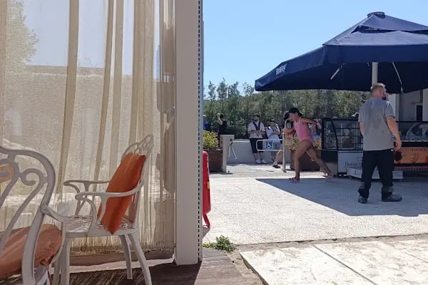 Burfaş beach - Resim 4