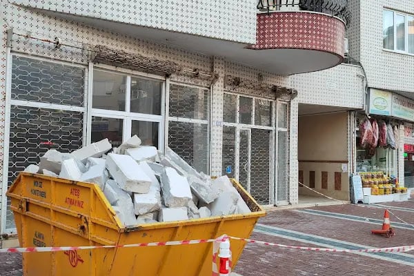 DHL eCommerce - Şekerhane Şubesi - Resim 2