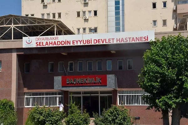 Diyarbakır Selahaddin Eyyübi Devlet Hastanesi - Resim 1