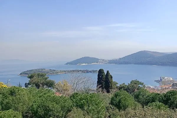 Burgazada Mezarlığı - Resim 20