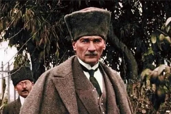 Ataşehir Atatürk Anıtı - Resim 8