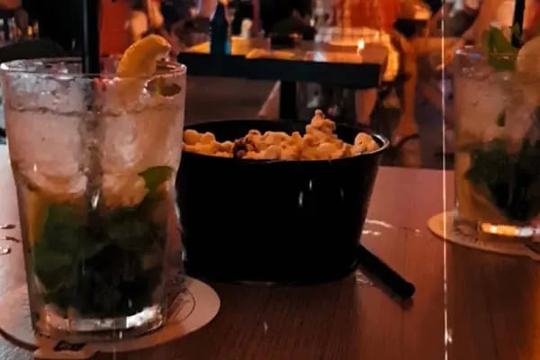Tenha Local Pub Alanya - Resim 6