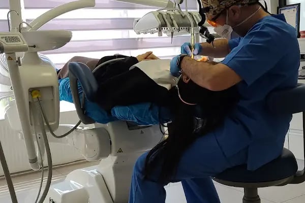 Ortodonti Uzmanı Diş Hekimi Dr.Yasin Çamili - Balıkesir - invisalign - diş teli - Resim 6