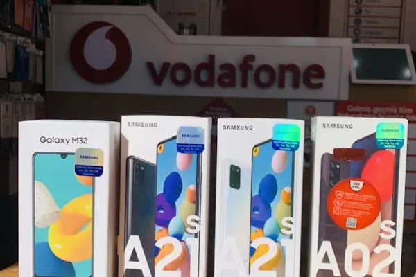 VODAFONE ELMALI BAYİ BOZDEMİR İLETİŞİM - Resim 14