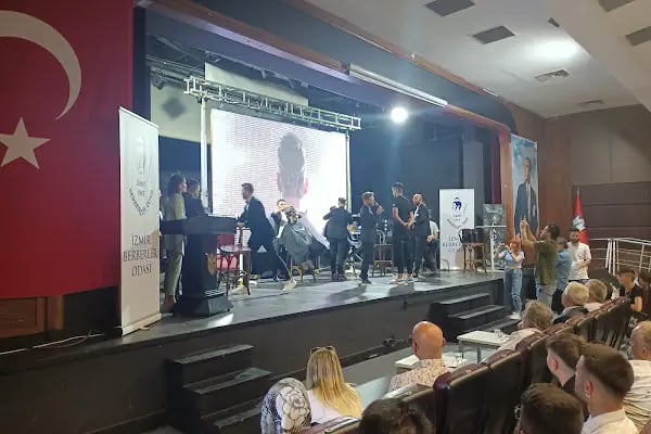 Konak Belediyesi Selahattin Akçiçek Kültür Merkezi - Resim 7