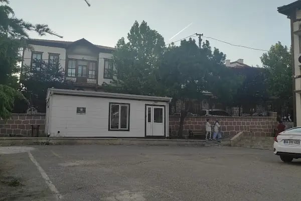 Şehit Hüseyin Gültekin Bilim ve Sanat Merkezi - Resim 3