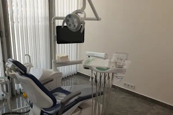 Dentists Grup GOP Ağız ve Diş Sağlığı Polikliniği - Resim 20