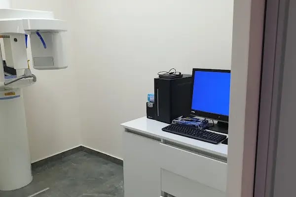 Dentists Grup GOP Ağız ve Diş Sağlığı Polikliniği - Resim 10