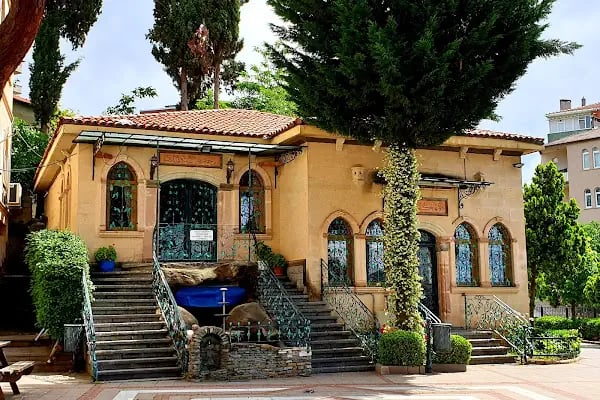 Velibaba Merkez Camii ve Türbesi - Resim 3