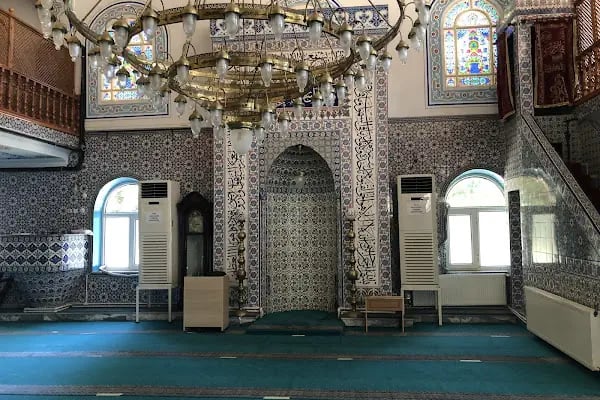 Velibaba Merkez Camii ve Türbesi - Resim 9