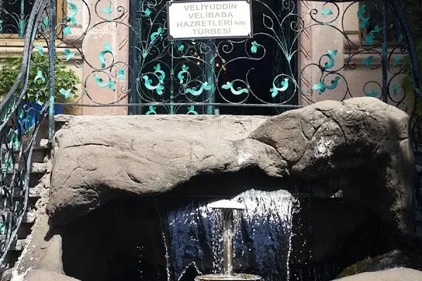 Velibaba Merkez Camii ve Türbesi - Resim 8