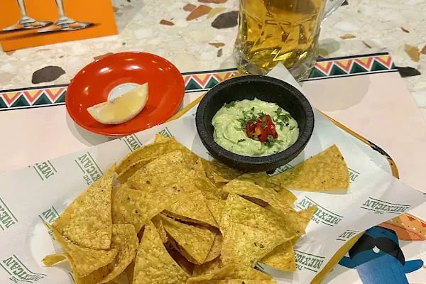 The Mexican Pub - Resim 17