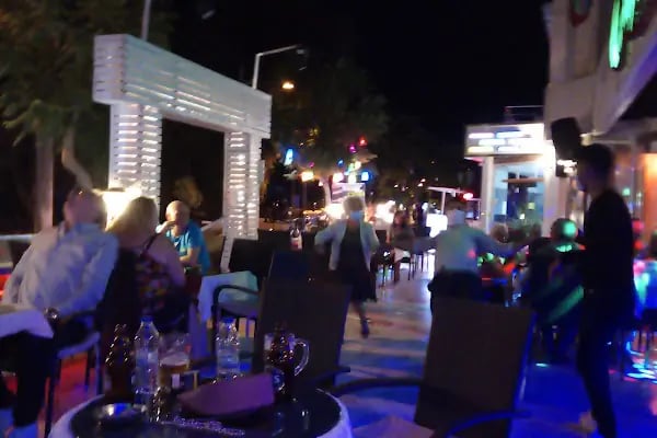 My Moon bar and restaurant - Resim 10