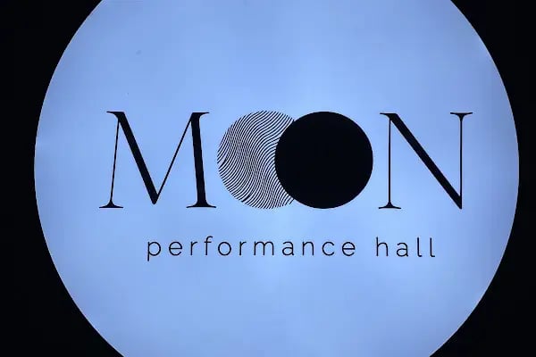 Moon Performance Hall - Resim 5