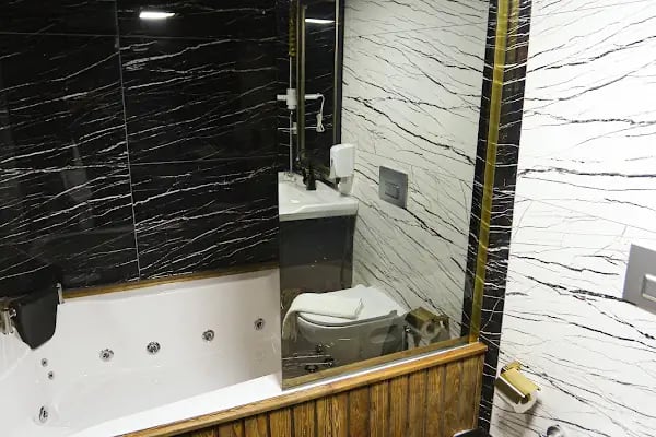KY CONTINENTAL HOTEL - Resim 3