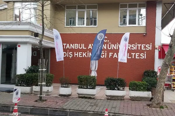 İstanbul Aydın Üniversitesi Diş Hekimliği Fakültesi Hastanesi Dentaydın - Resim 5