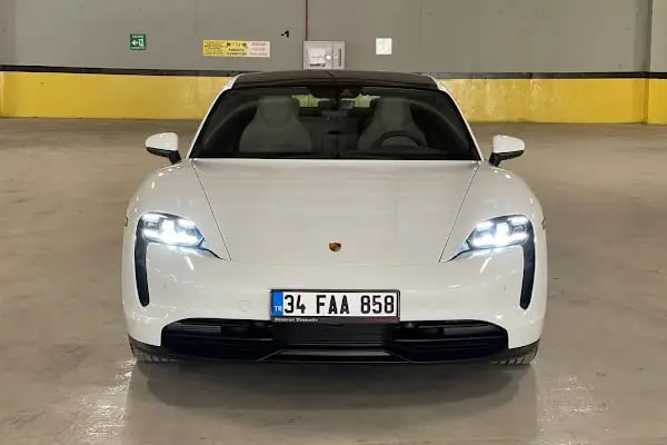 Mayscar Luxury Car Rental - Resim 18