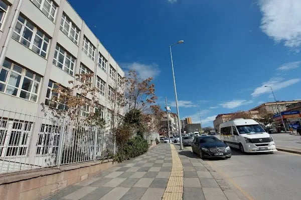 Hacettepe Üniversitesi Sosyal Bilimler Meslek Yüksekokulu - Resim 3