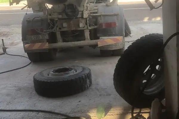 Öztürkler Oto Lastik - Resim 3