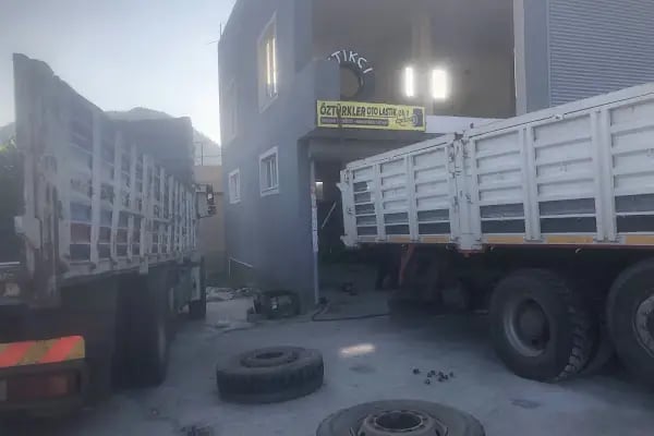 Öztürkler Oto Lastik - Resim 11
