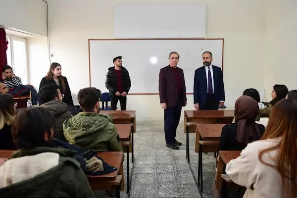 YYÜ Mimarlık ve Tasarım Fakültesi - Resim 10