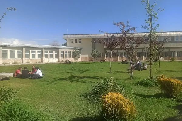 YYÜ Mimarlık ve Tasarım Fakültesi - Resim 1