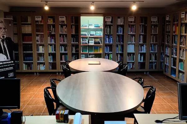 Mümin Ceyhan Bursa Kültür Kaynakları Araştırma Kütüphanesi - Resim 14