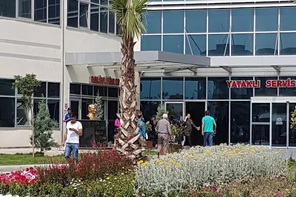 İzmir Bornova Türkan Özilhan Devlet Hastanesi - Resim 19