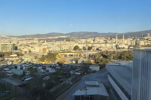 İzmir Bornova Türkan Özilhan Devlet Hastanesi - Resim 17