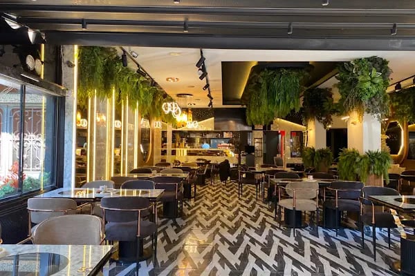 AURA CAFE - Resim 2
