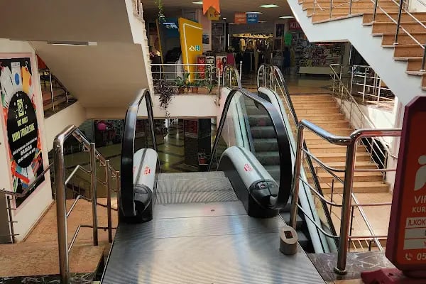 Eryaman Center Alışveriş Merkezi - Resim 4
