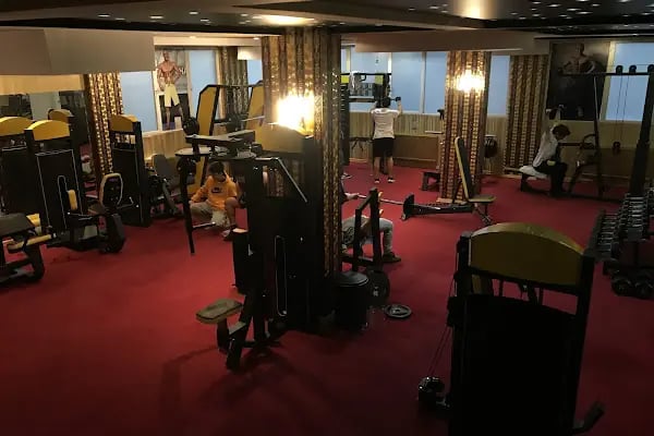 GOLD GYM BALÇOVA - Resim 7