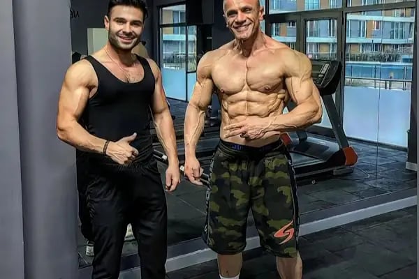 GOLD GYM BALÇOVA - Resim 5