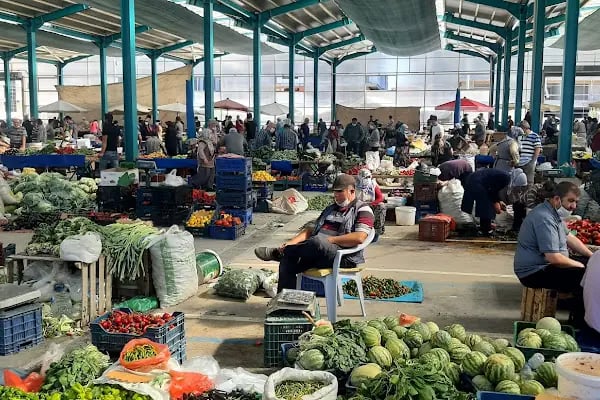 Akşehir Belediyesi Kapalı Yarenler Pazar Yeri - Resim 9
