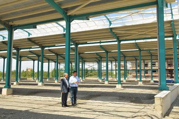 Akşehir Belediyesi Kapalı Yarenler Pazar Yeri - Resim 20
