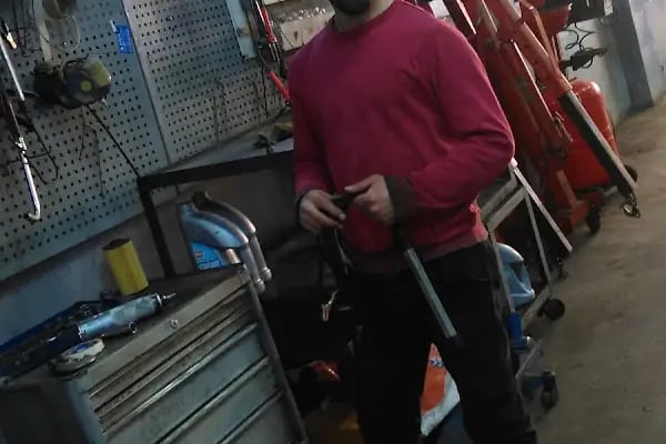Selim Oto Tamir Bakım Özel Servis - Resim 17