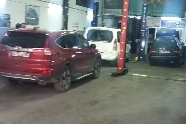 Selim Oto Tamir Bakım Özel Servis - Resim 3
