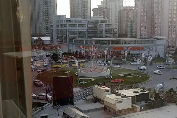 Ataşehir Meydanı - Resim 3