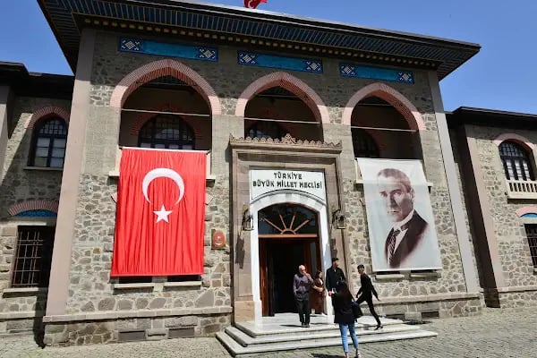 Ulus Borsa Döviz ve Altın Ticareti Sınırlı Yetkili Müessese A.Ş. - Resim 9