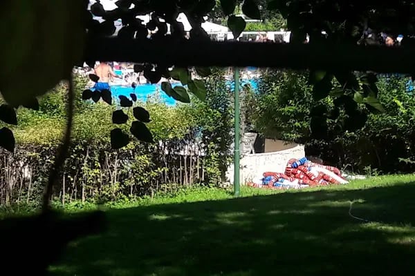 Havuzlu Park - Resim 7