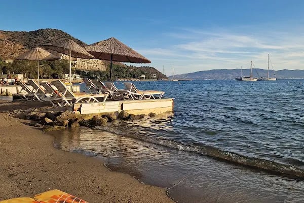 Karaincir Beach Bal Mahmut'un Yeri - Resim 7