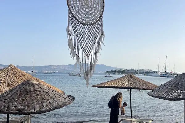 Karaincir Beach Bal Mahmut'un Yeri - Resim 17
