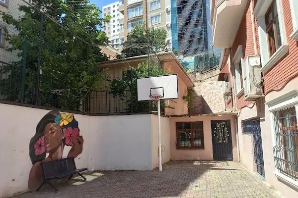 Ataşehir Adıgüzel Güzel Sanatlar Lisesi - Resim 14