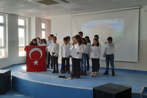 Şehit Serkan Çağlayan İlkokulu - Resim 9
