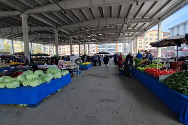 Güneşevler Kapalı Semt Pazarı - Resim 7